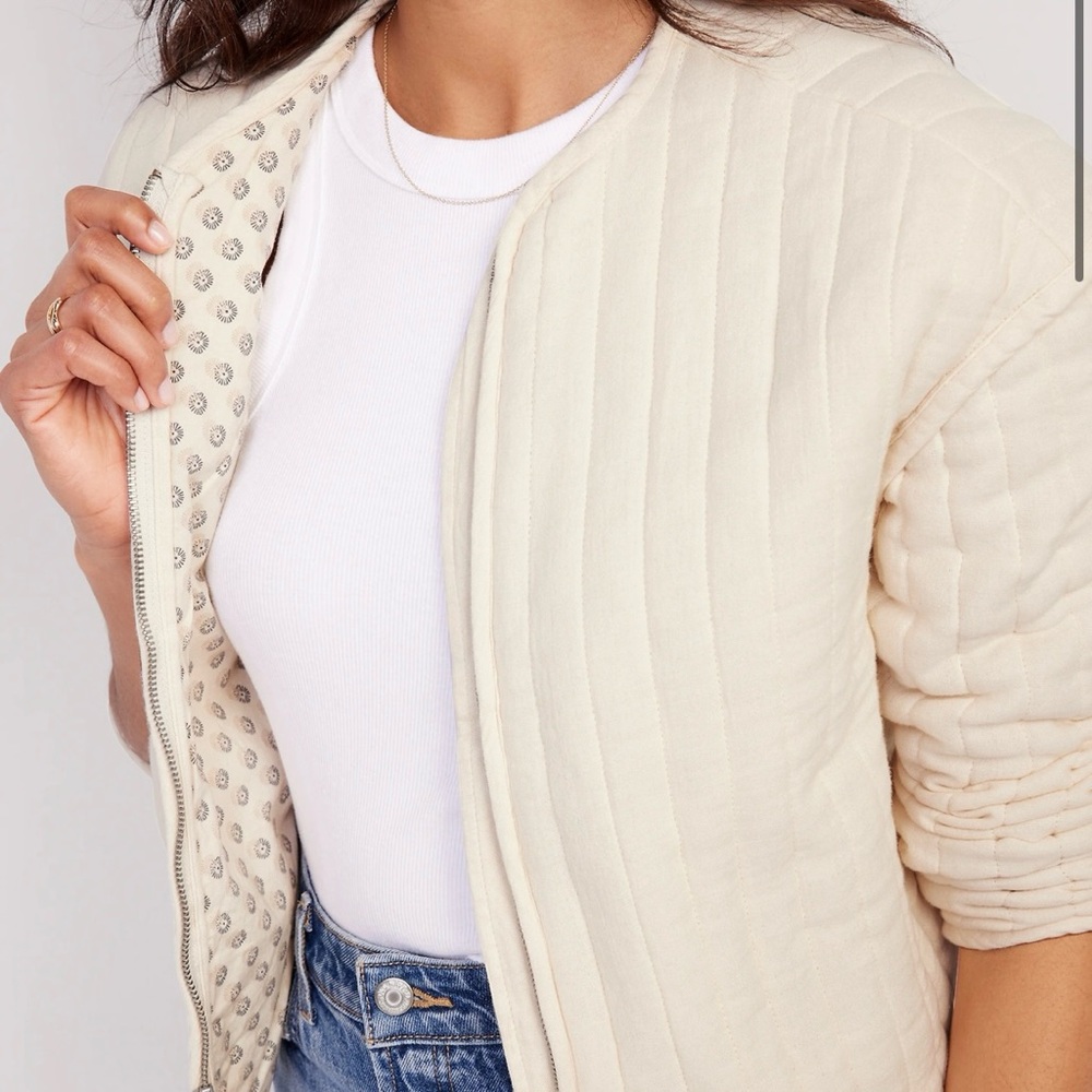 Old Navy Cream Channel Quilted Jacket - XXL Tall